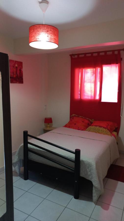 Charmant Petit T2 Dans Maison Vieux-Bourg Exterior foto